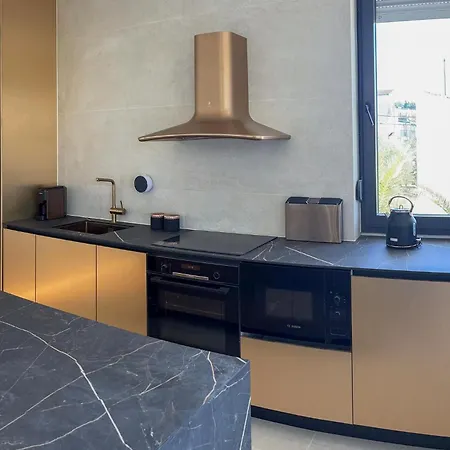 Pet Friendly In Seget Vranjica Feriehus