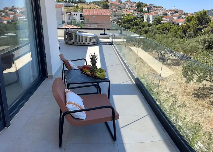 בית נופש Amazing In Seget Vranjica טרוגיר