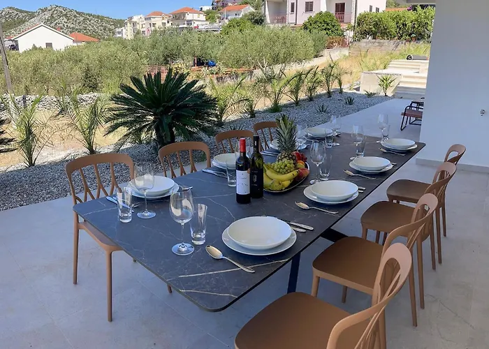 Amazing In Seget Vranjica בית נופש טרוגיר