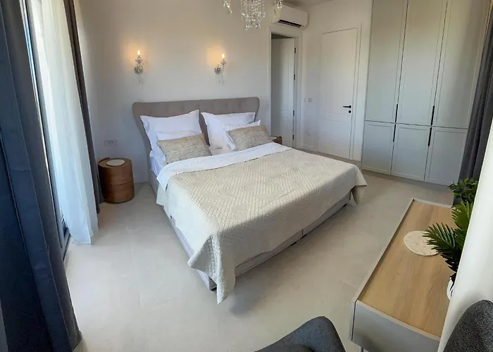 Amazing In Seget Vranjica Hébergement de vacances