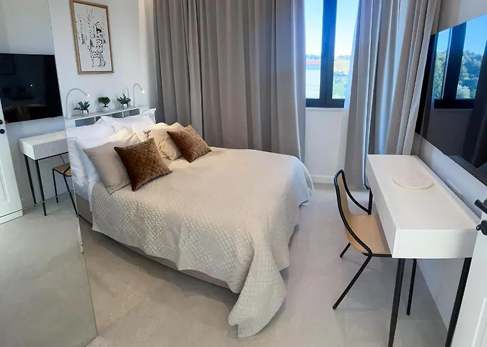 Amazing In Seget Vranjica Hébergement de vacances *